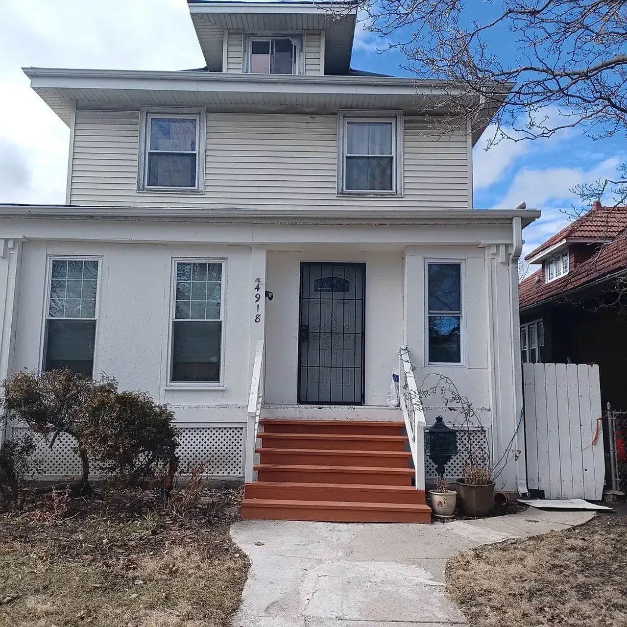 listing, photo 1