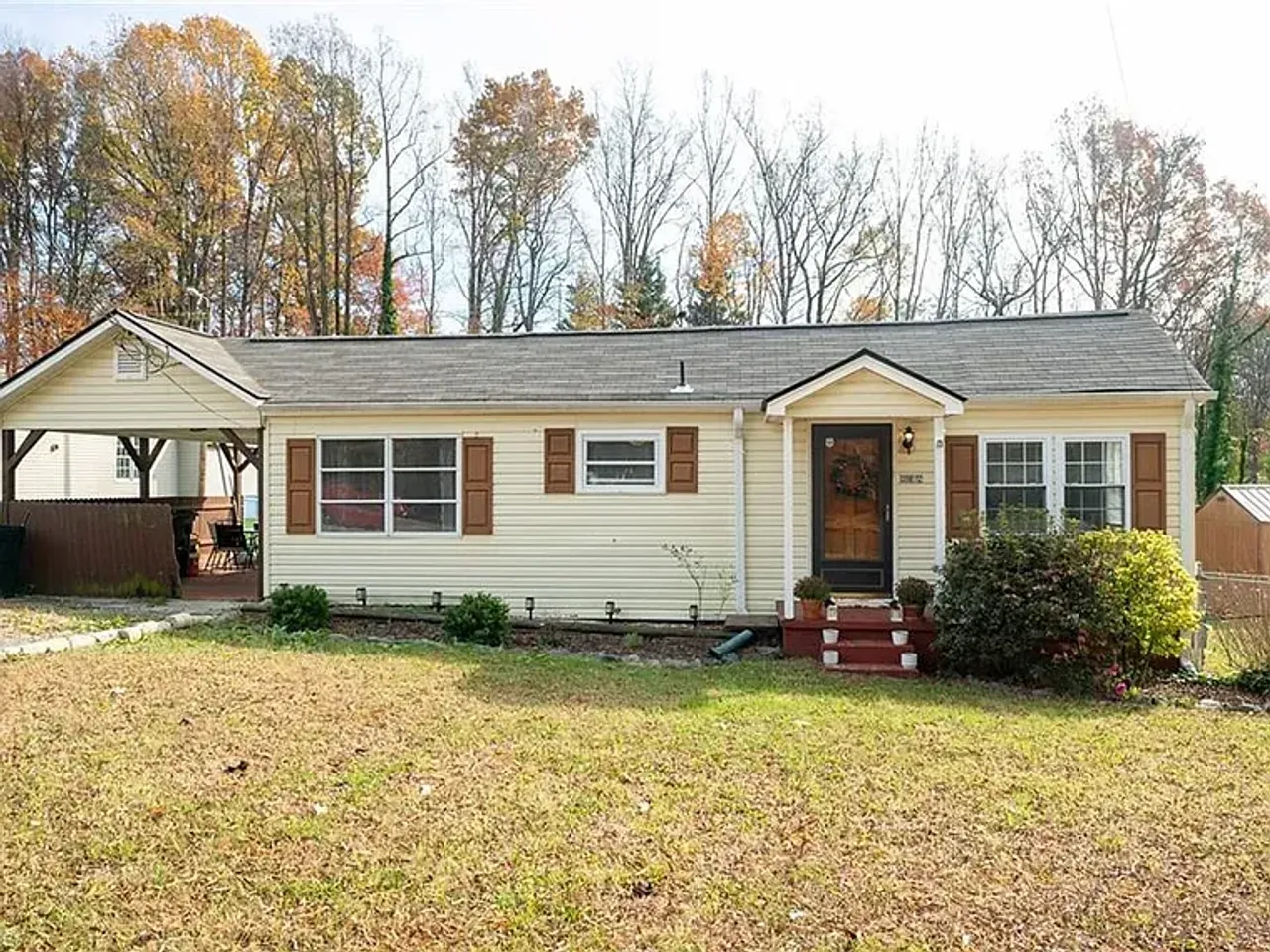 listing, photo 1