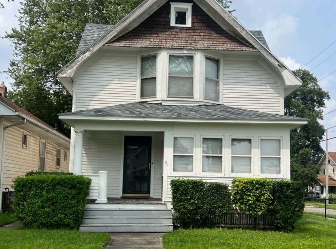 listing, photo 1