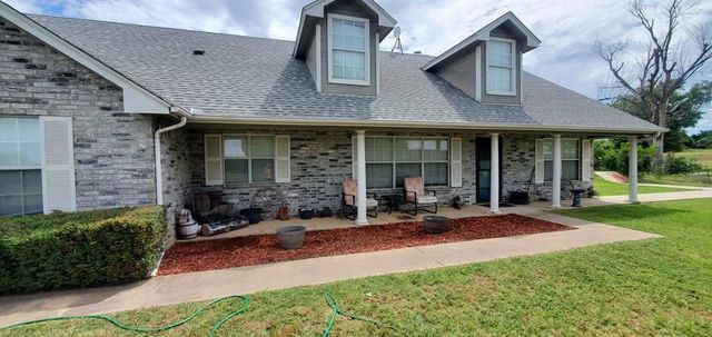 View of 572 Co Rd 3799, Paradise, TX 76073, USA