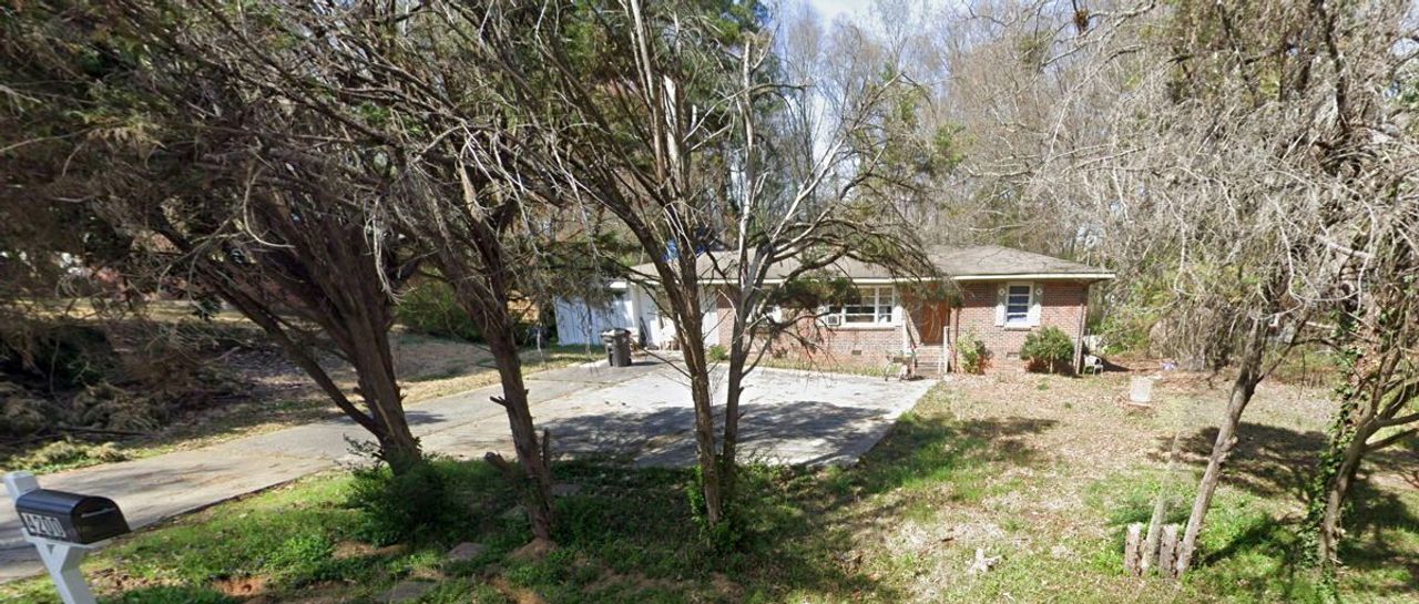 listing, photo 1