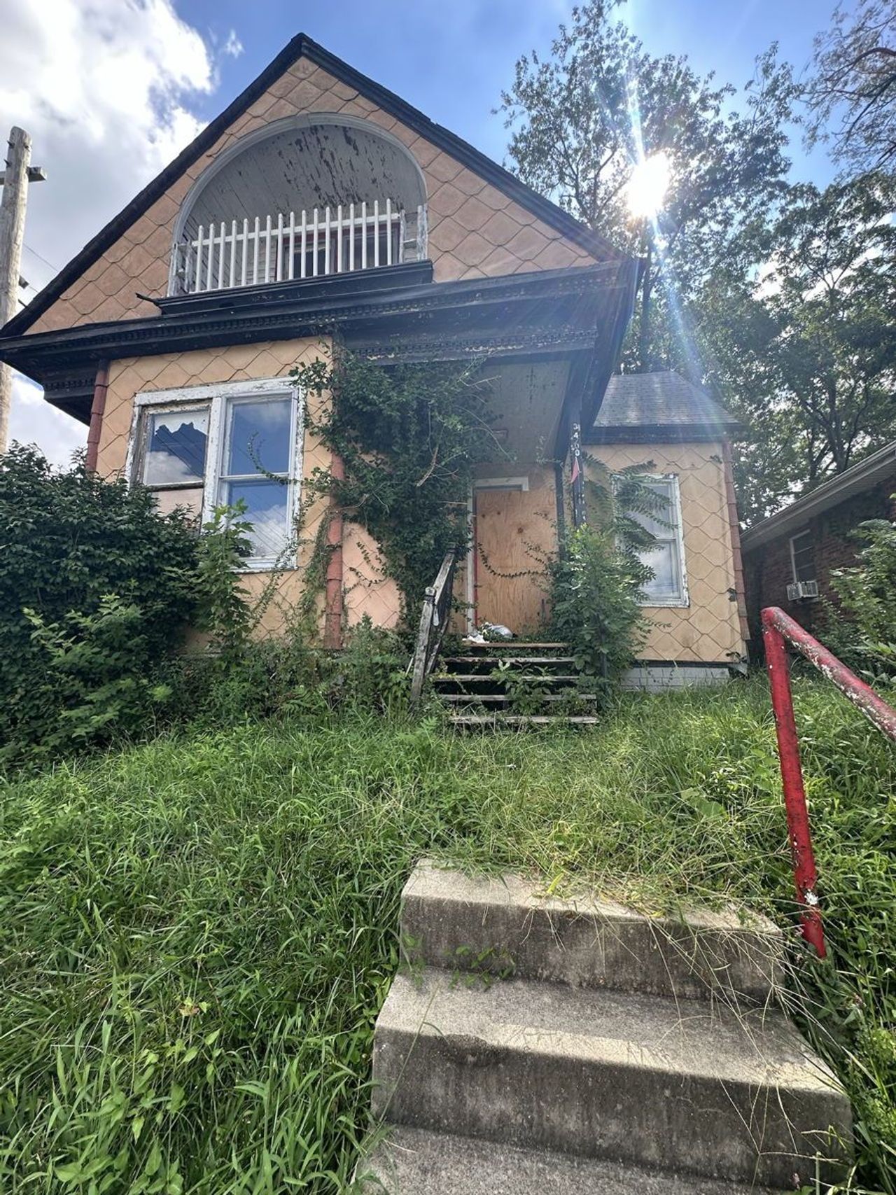 listing, photo 1