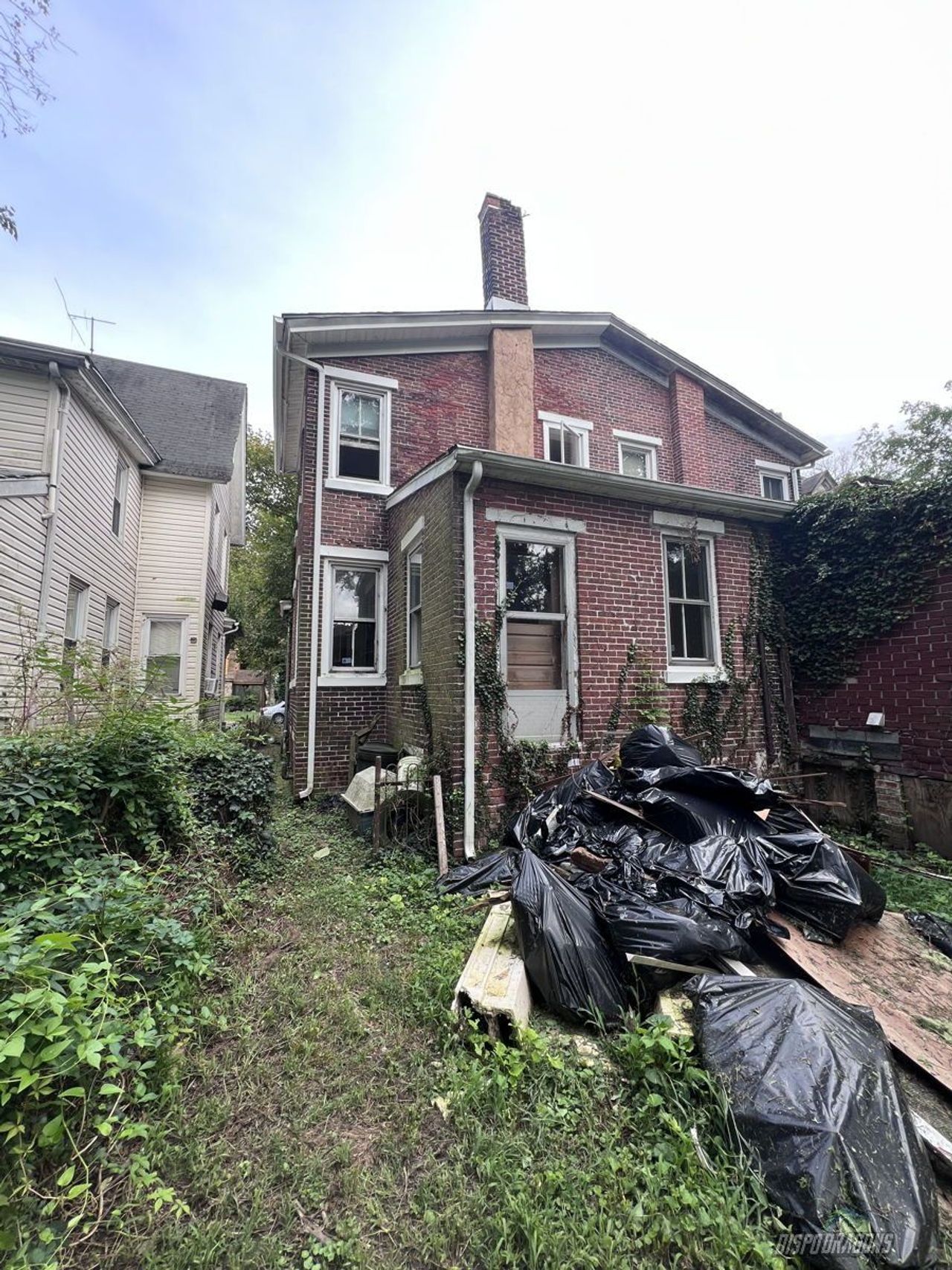listing, photo 1