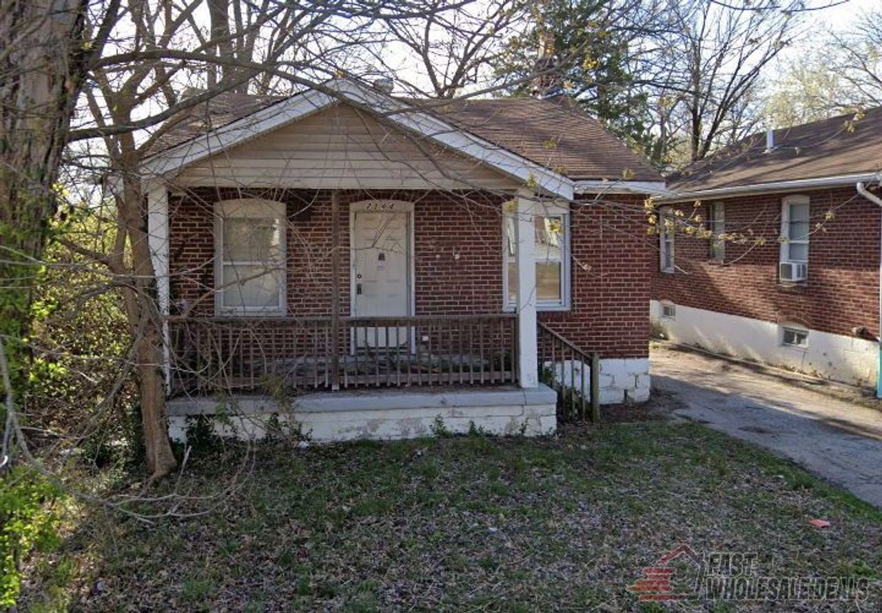 listing, photo 1