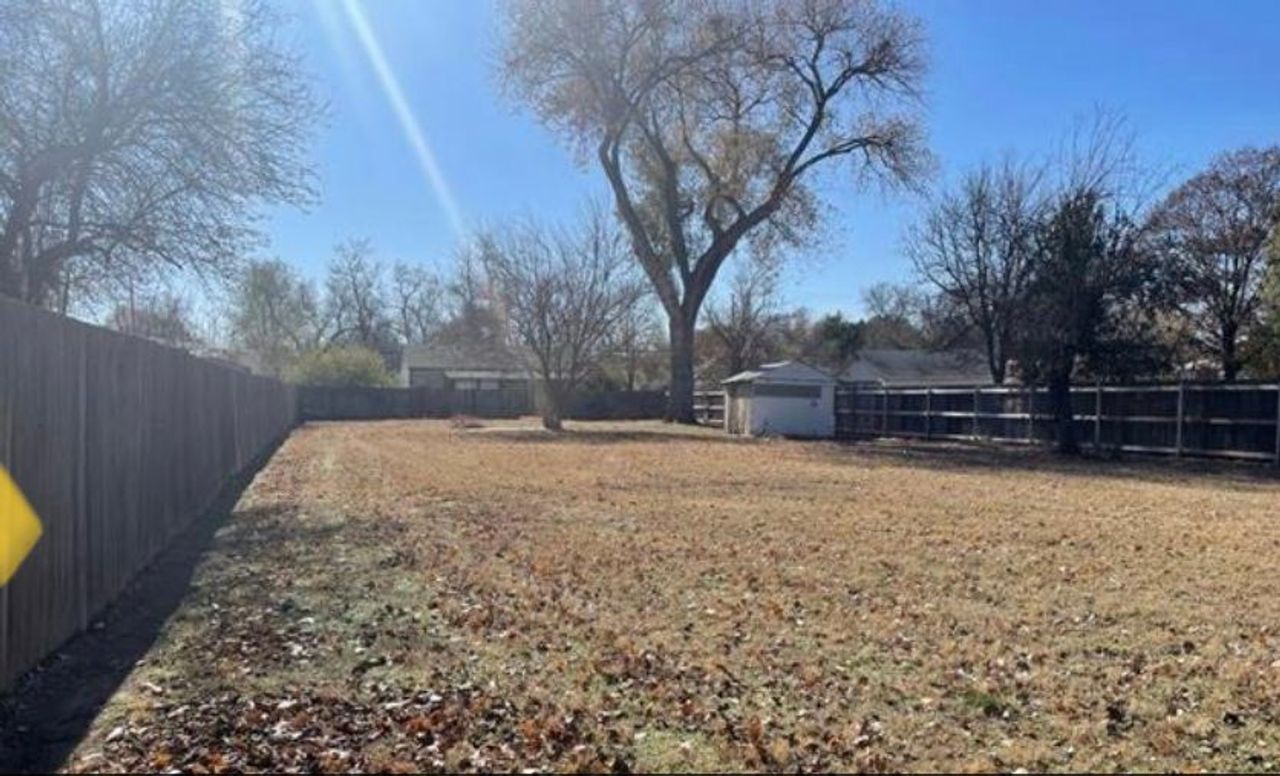 listing, photo 1