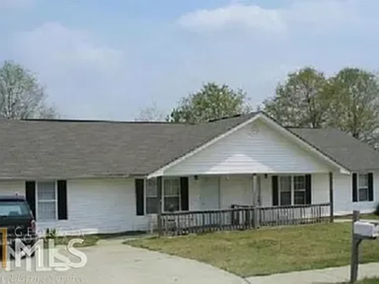 listing, photo 1