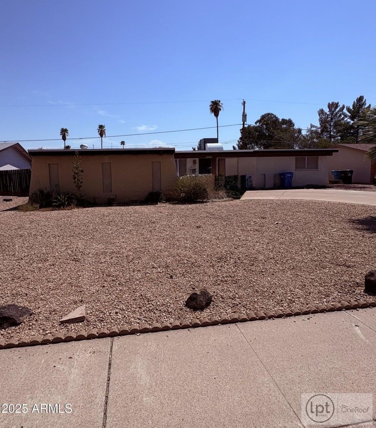 listing, photo 1