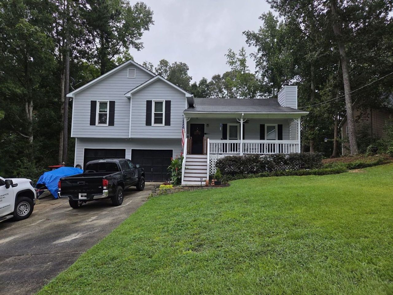 listing, photo 1