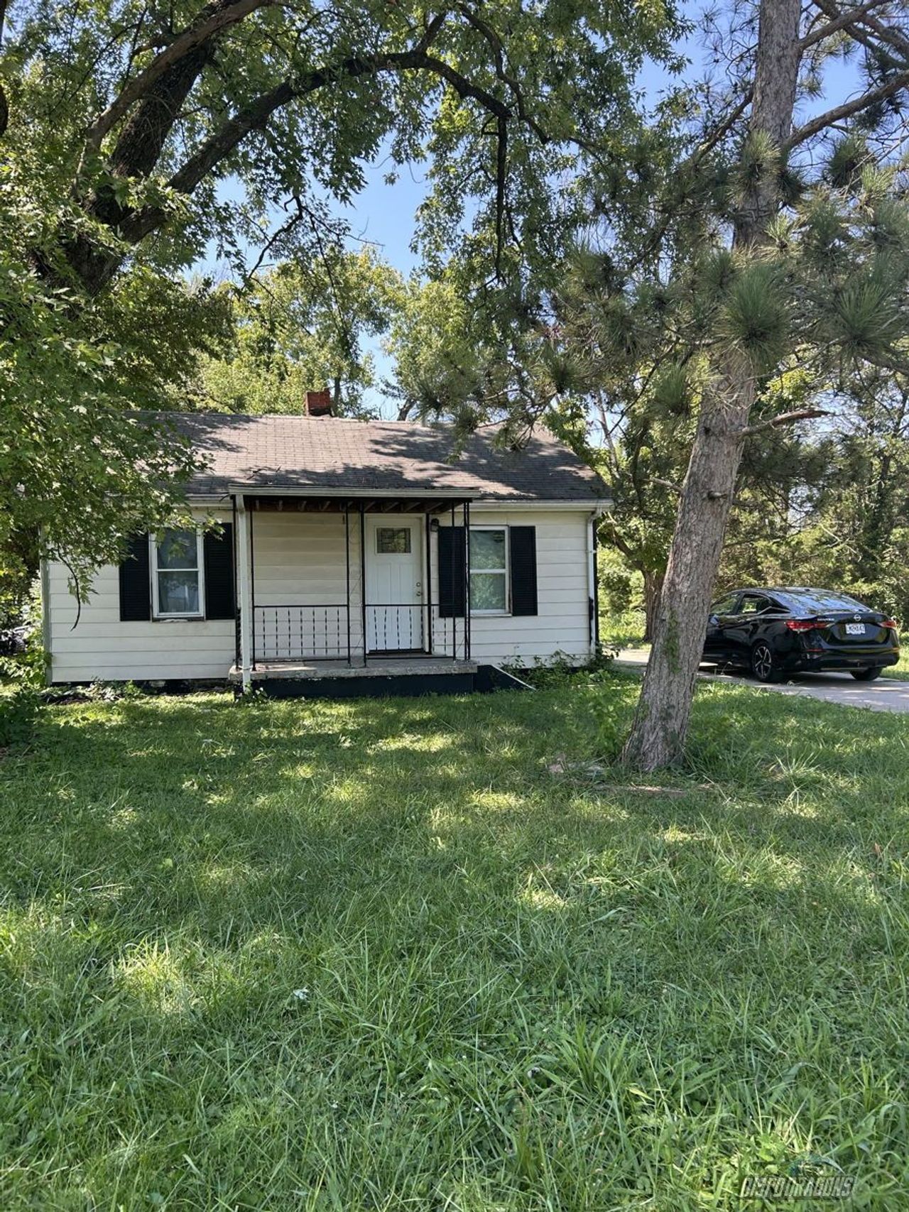 listing, photo 1