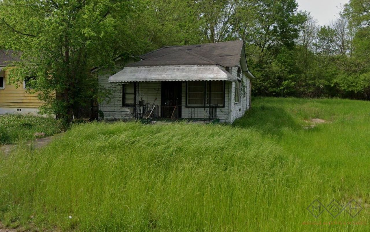 listing, photo 1