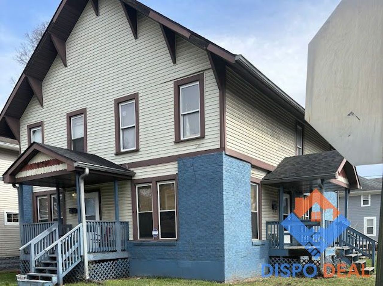 listing, photo 1