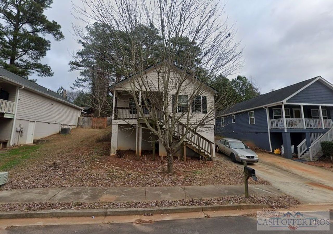 listing, photo 1