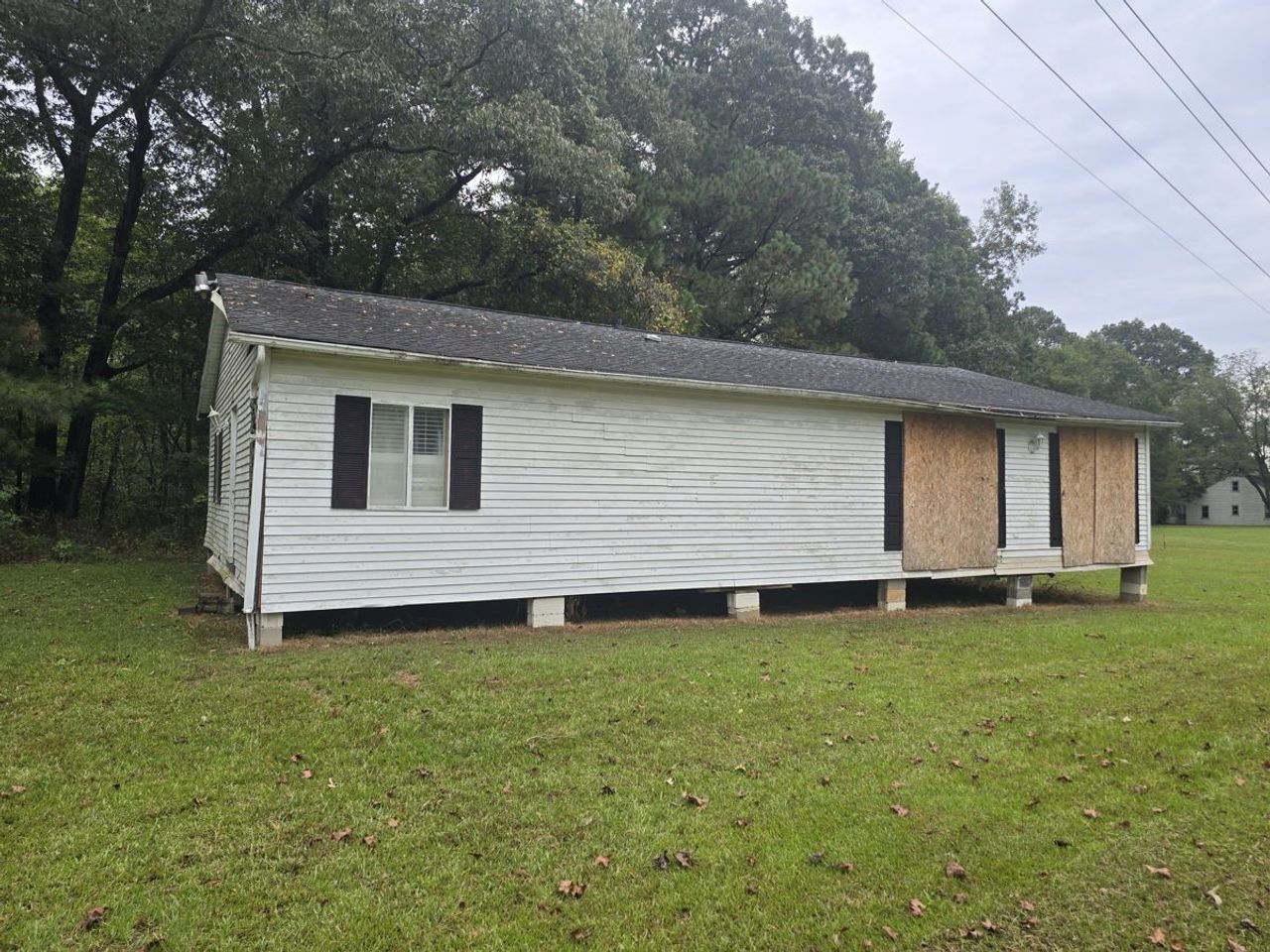 listing, photo 1