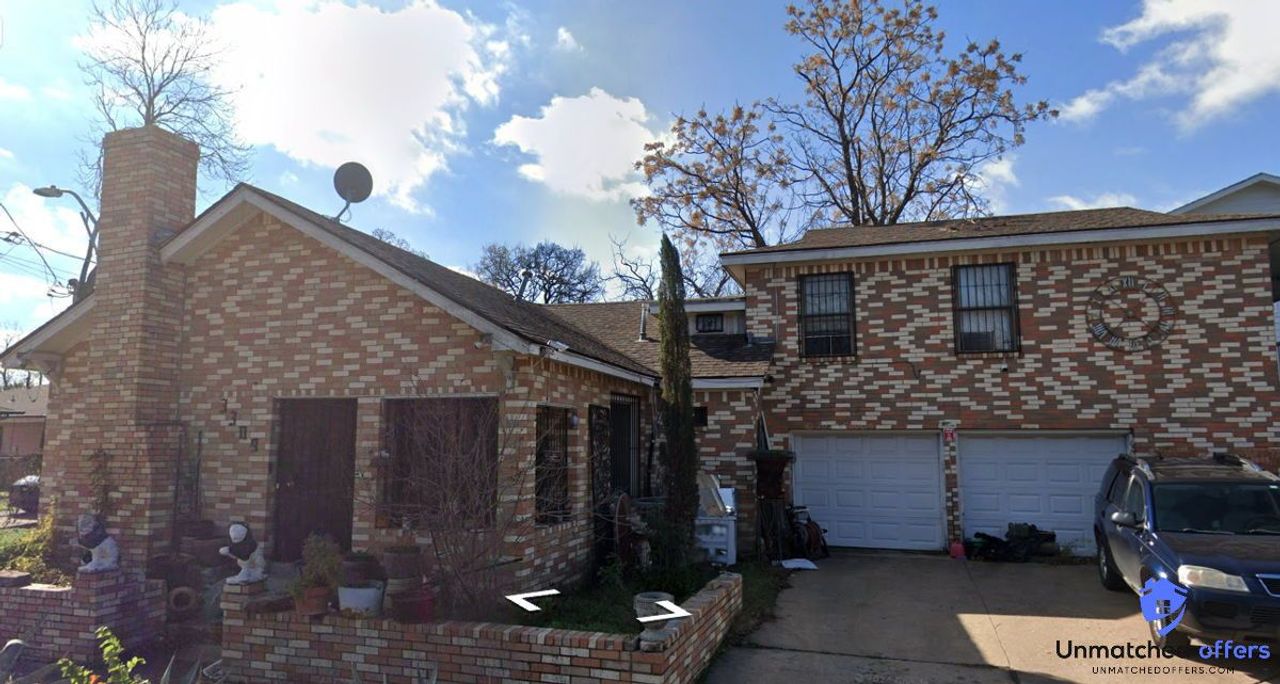 listing, photo 1