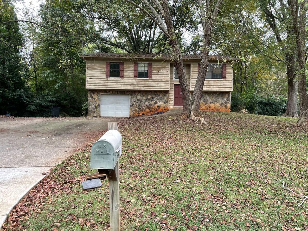 listing, photo 1