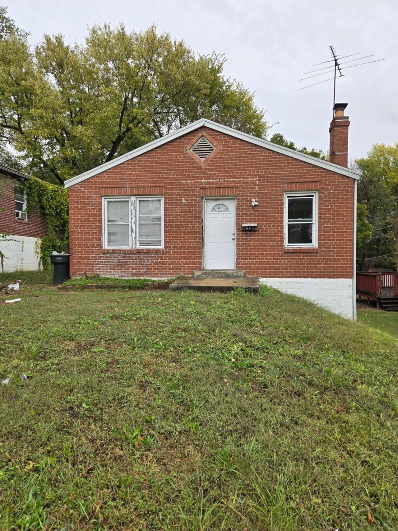 listing, photo 1
