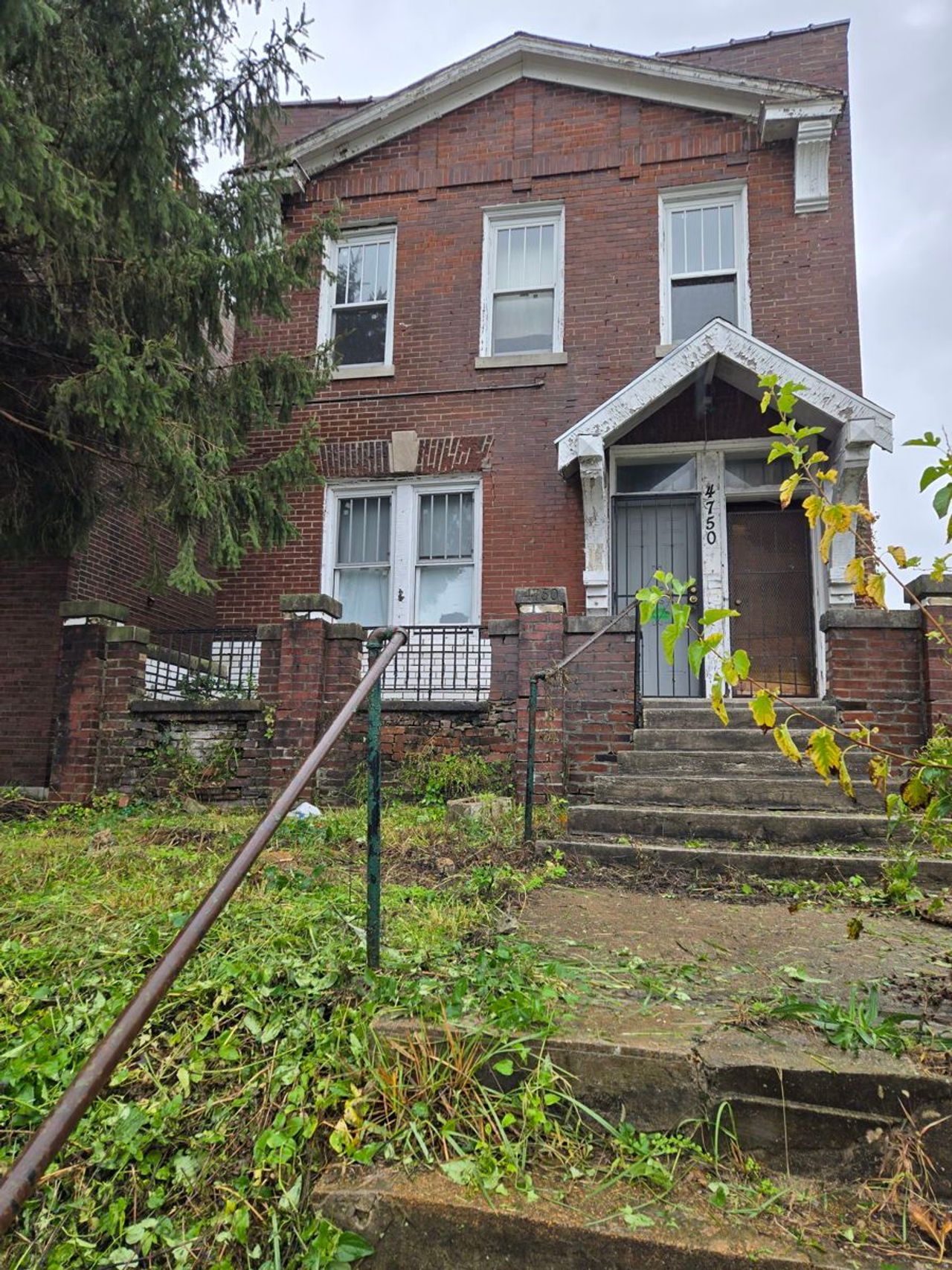 listing, photo 1