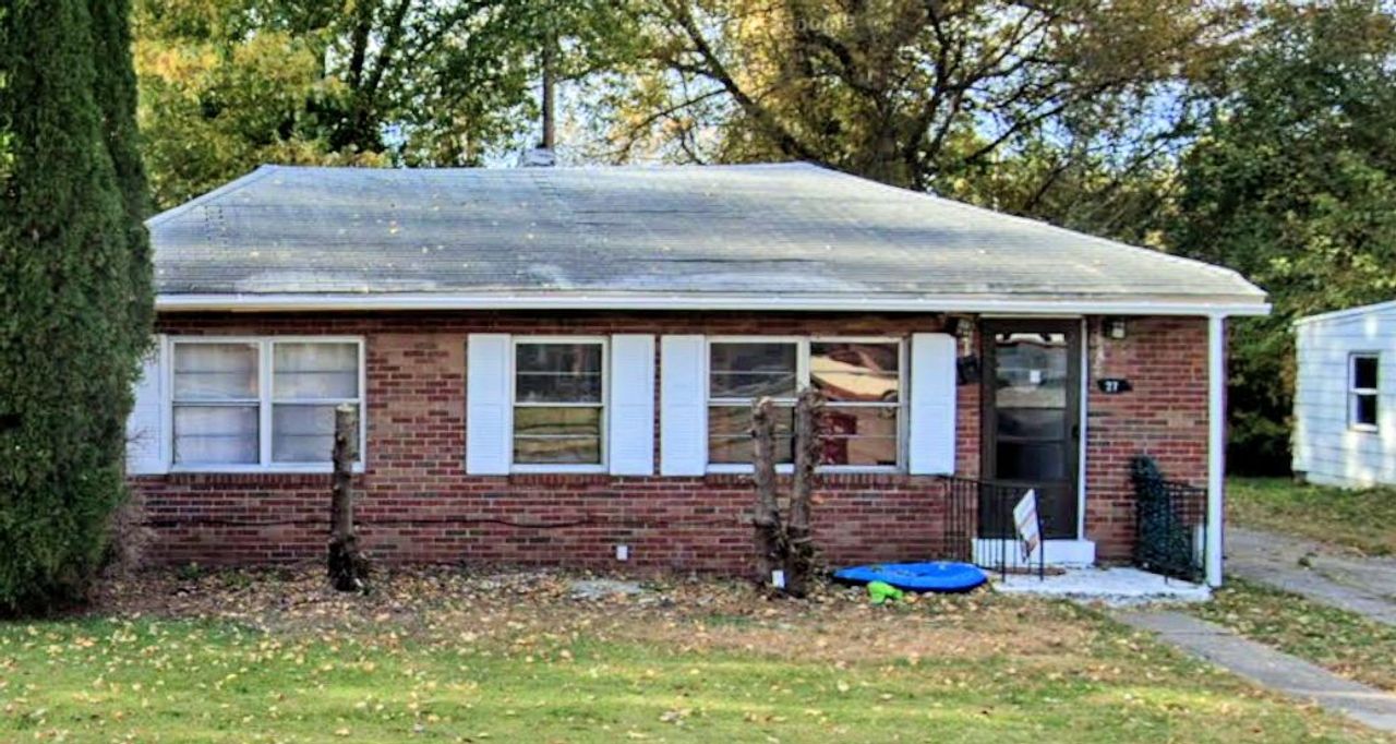 listing, photo 1