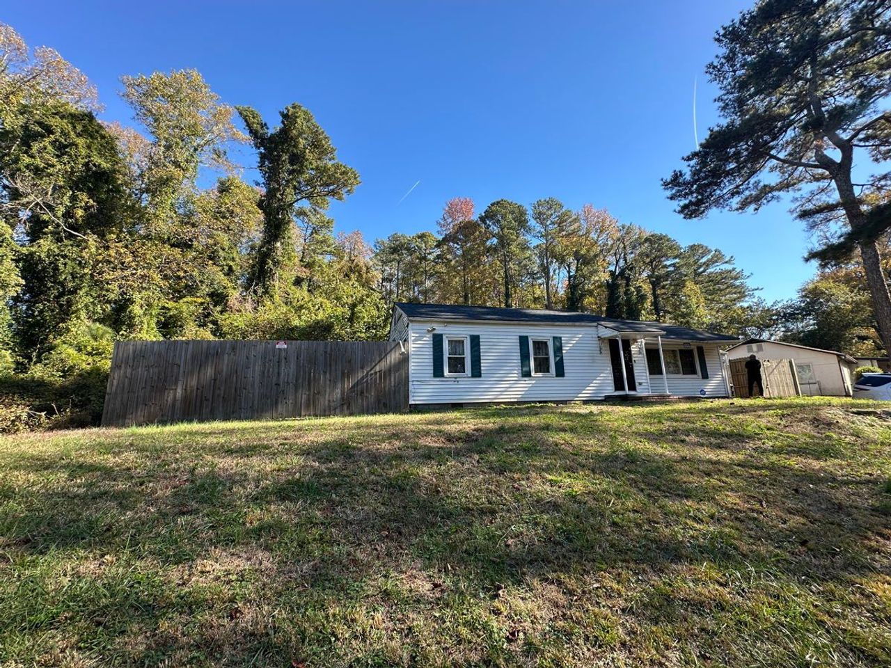listing, photo 1