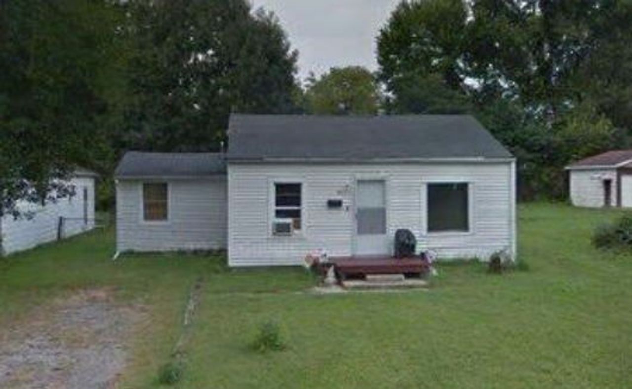 listing, photo 1