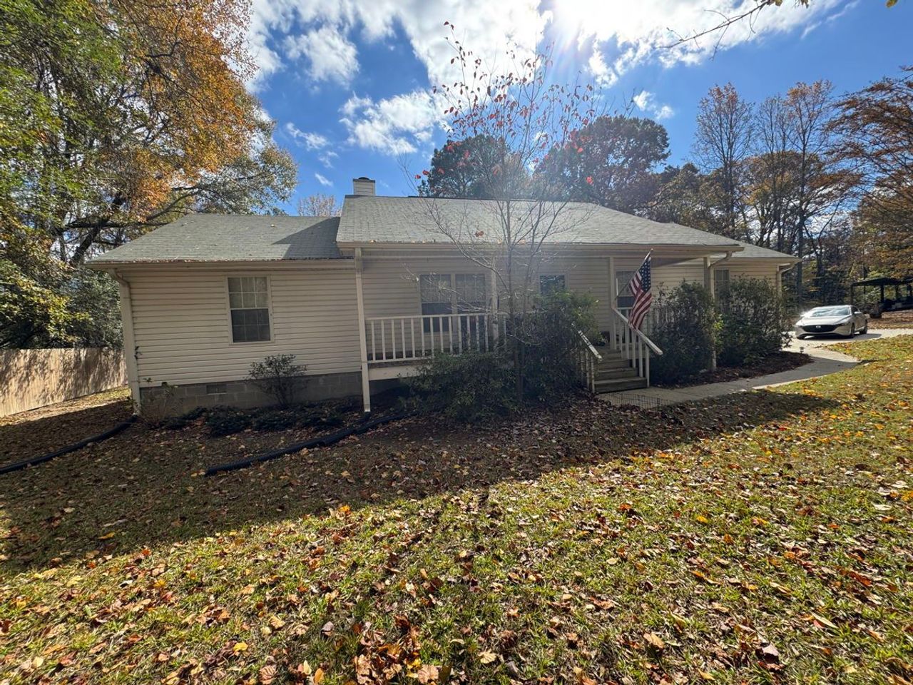listing, photo 1