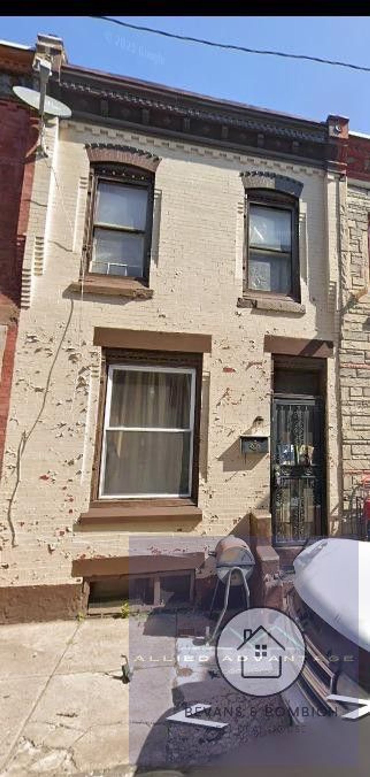 listing, photo 1