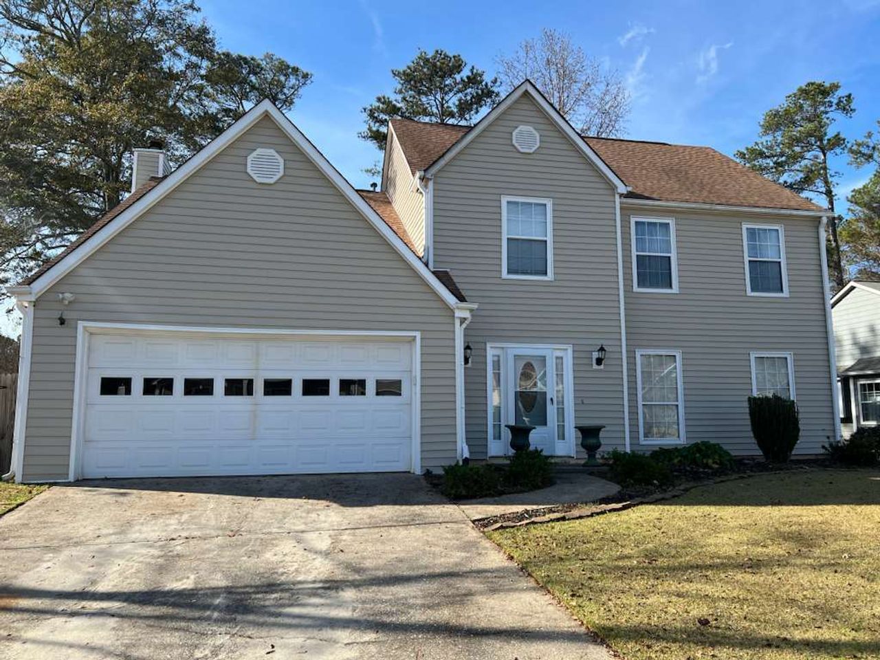listing, photo 1