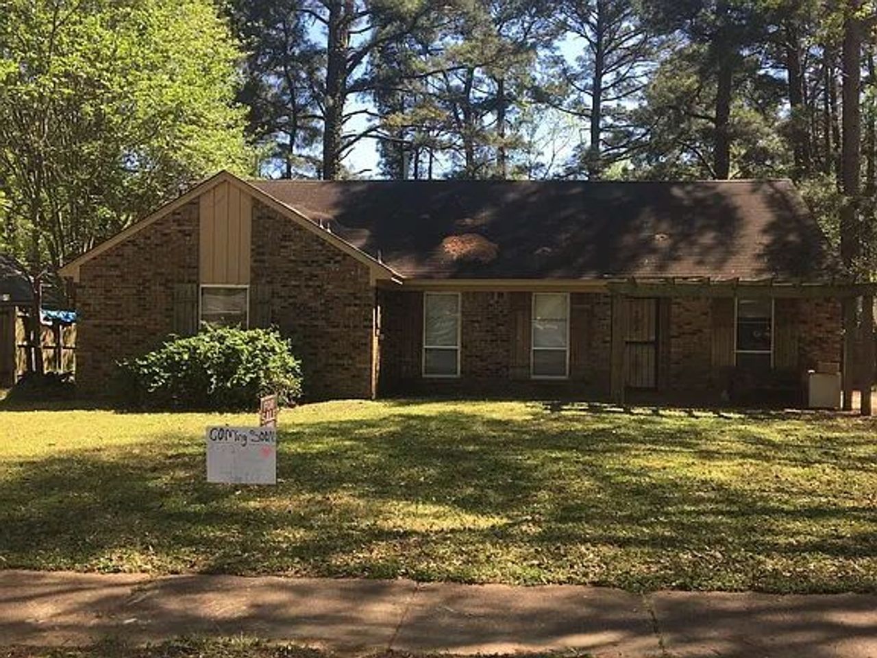 listing, photo 1