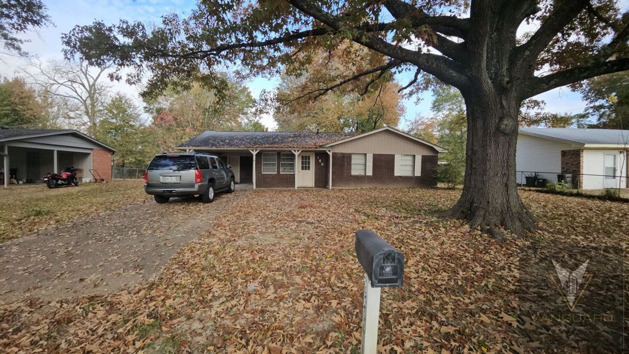 listing, photo 1