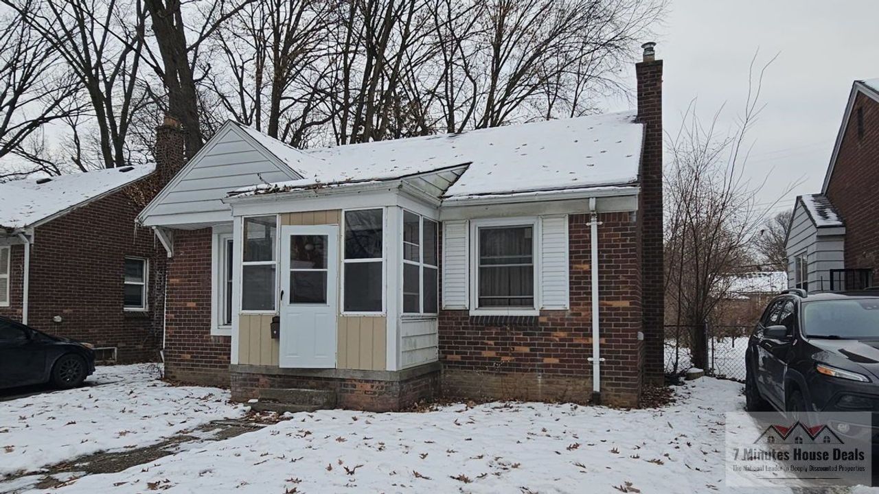 listing, photo 1