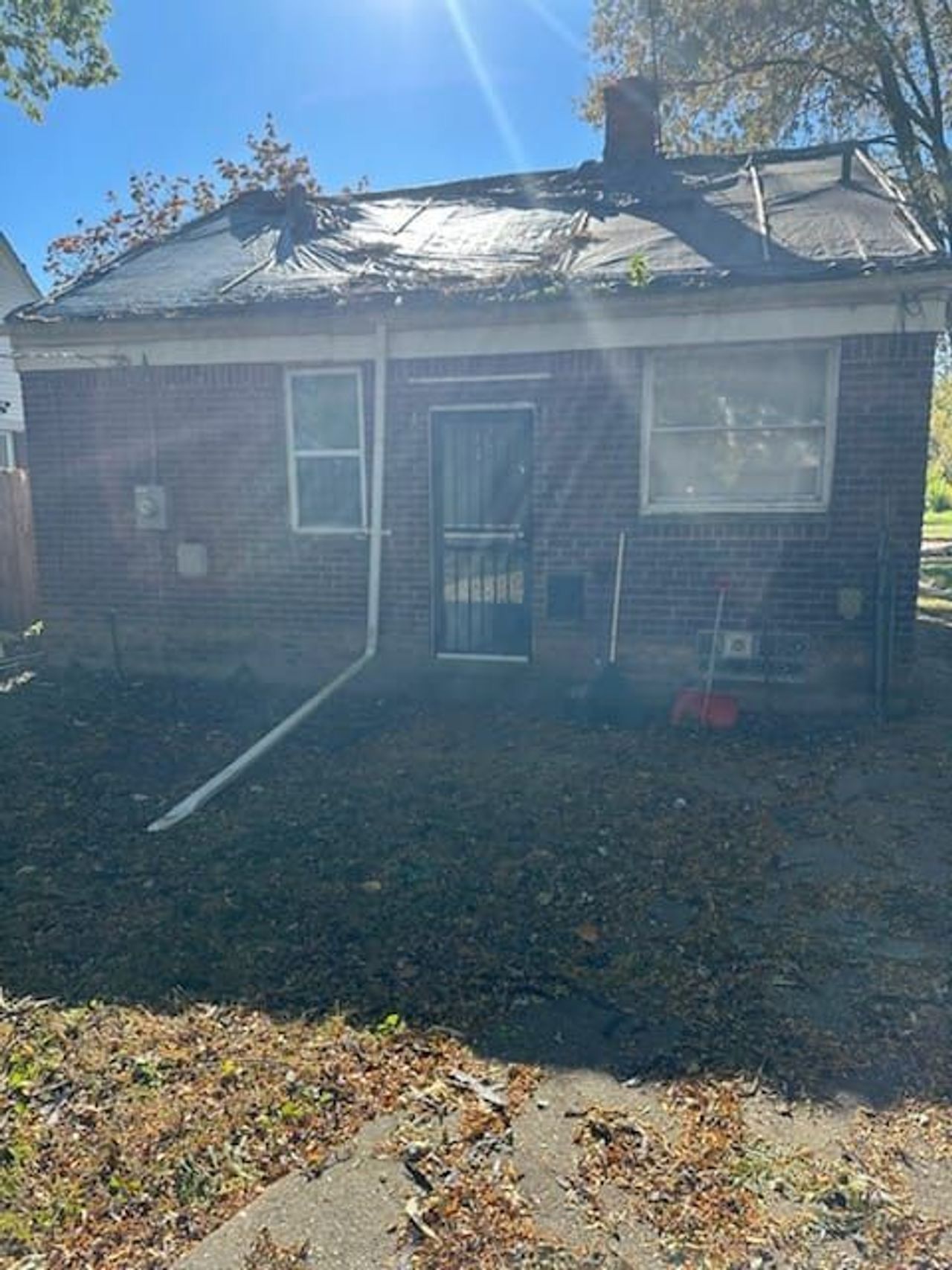 listing, photo 1