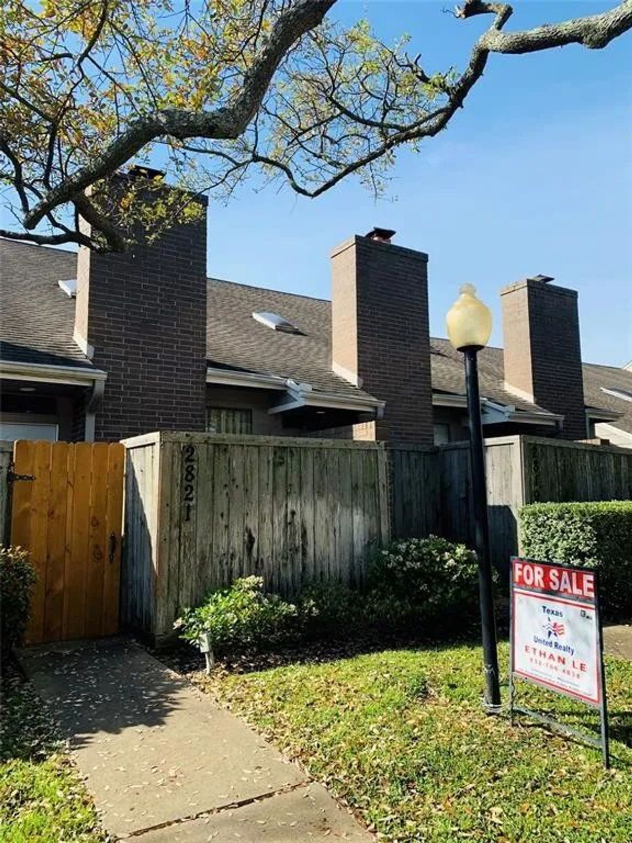 listing, photo 1