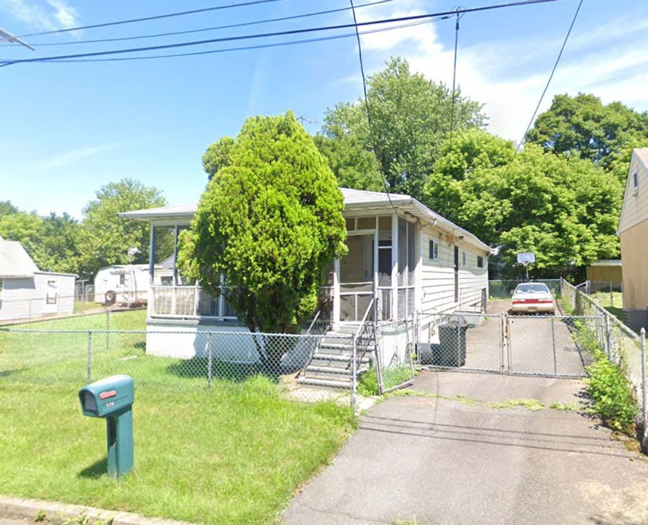 listing, photo 1