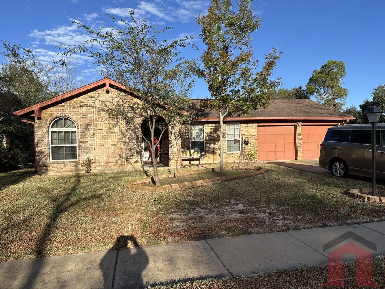 listing, photo 1