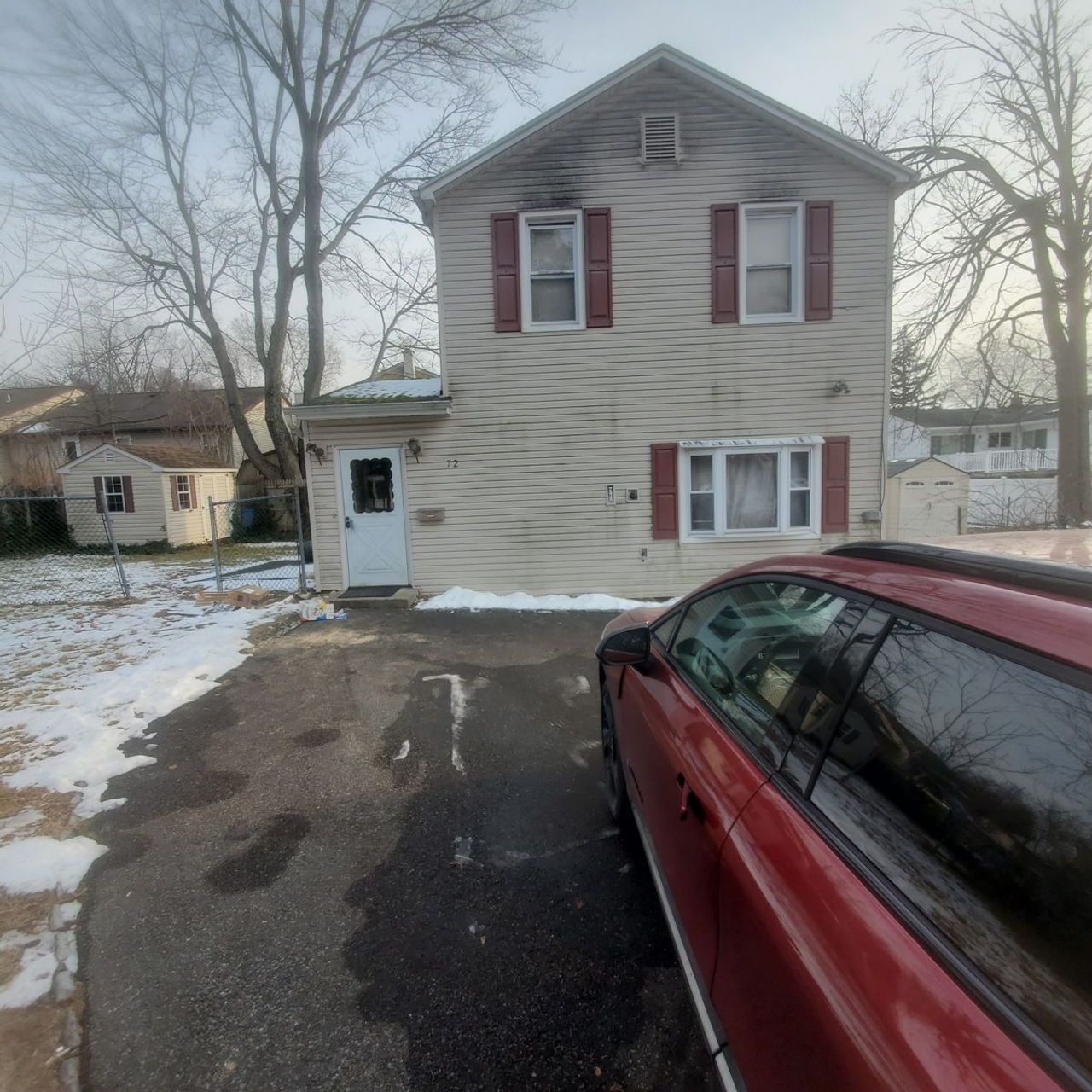 listing, photo 1