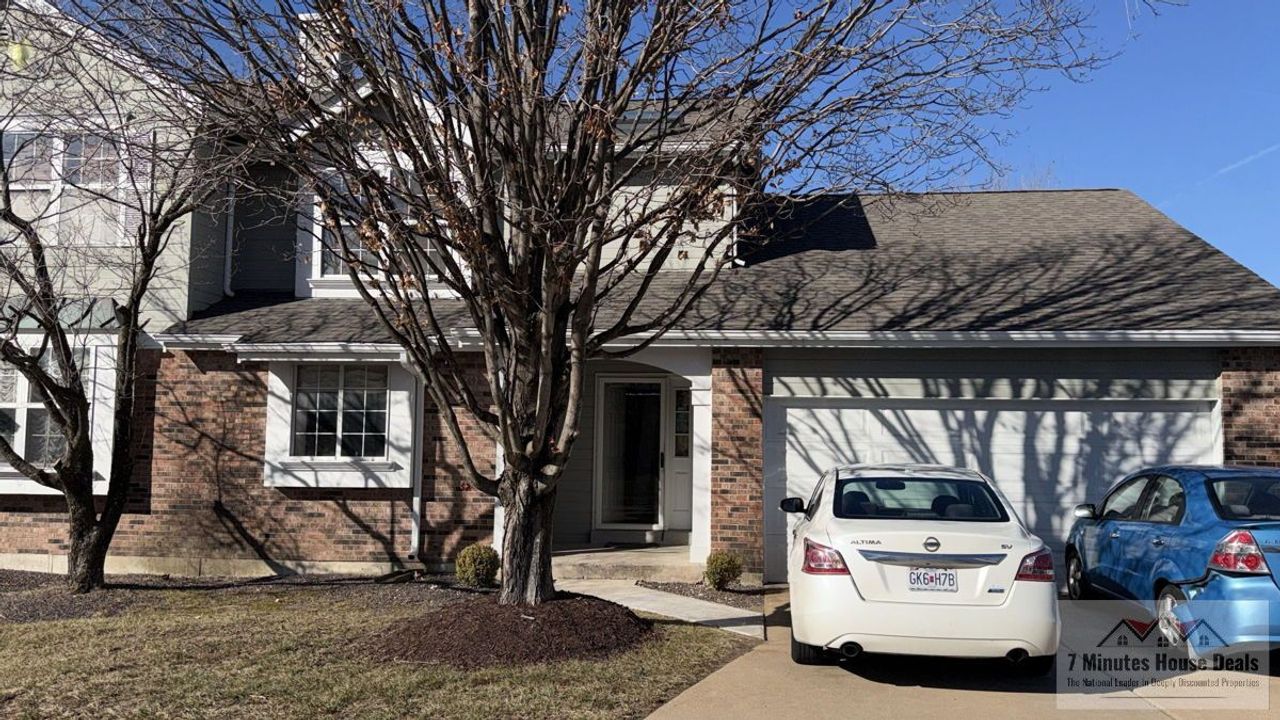 listing, photo 1