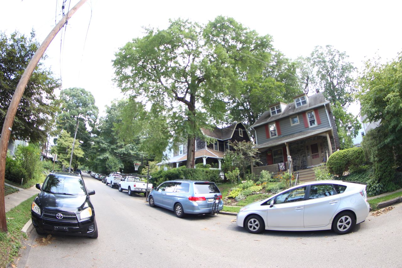 listing, photo 1