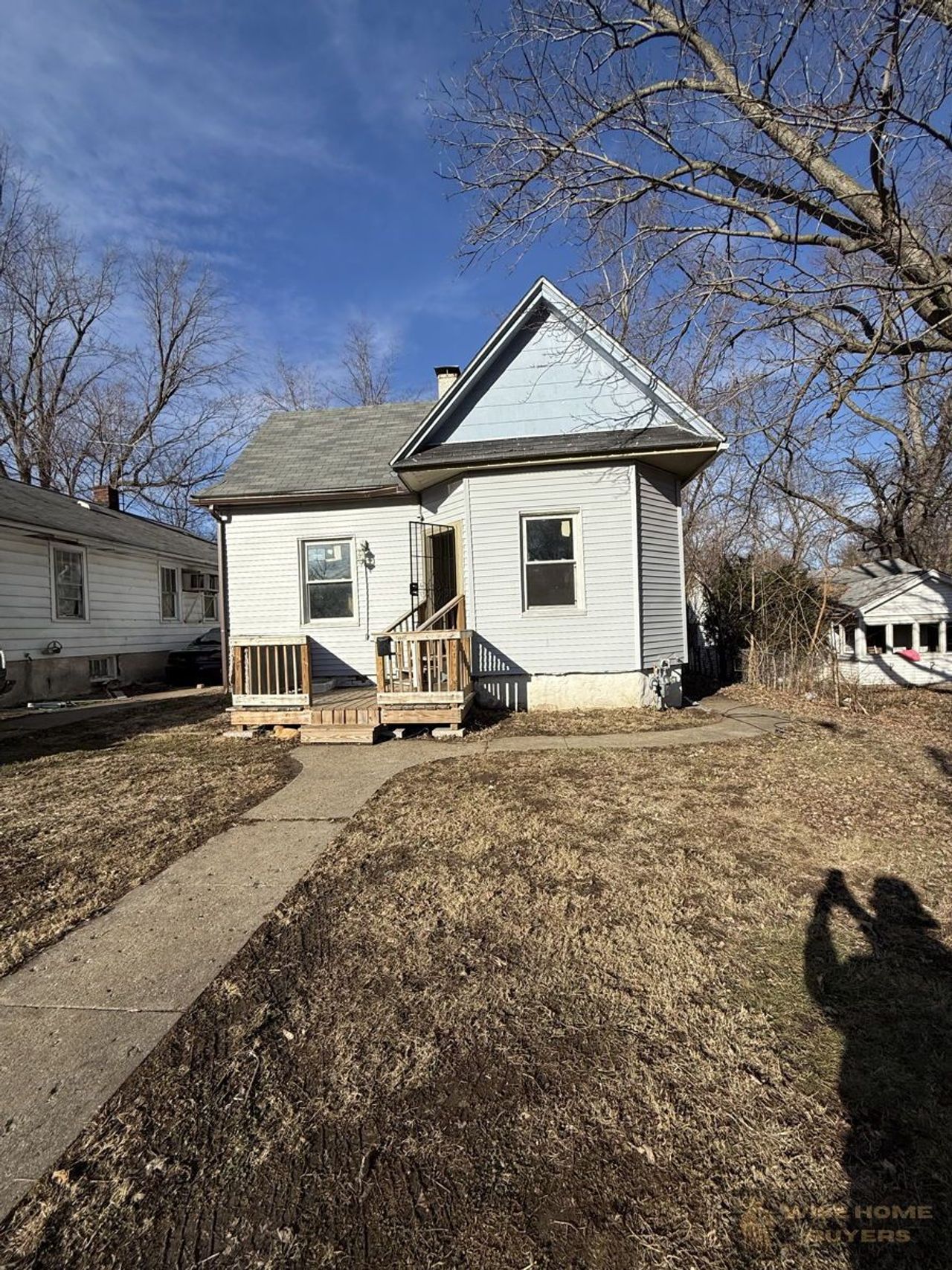 listing, photo 1