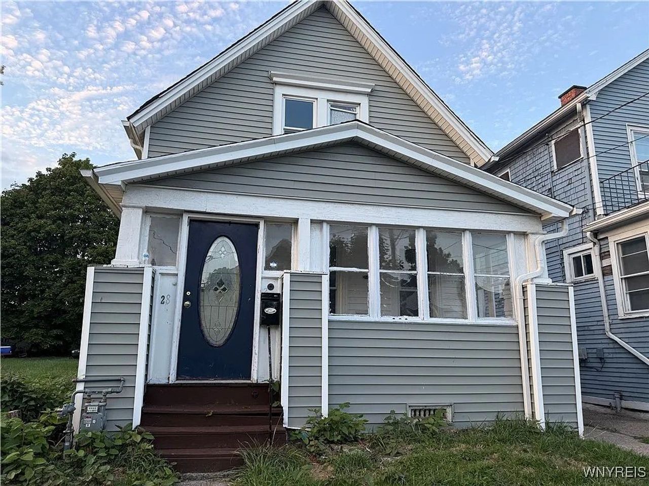listing, photo 1