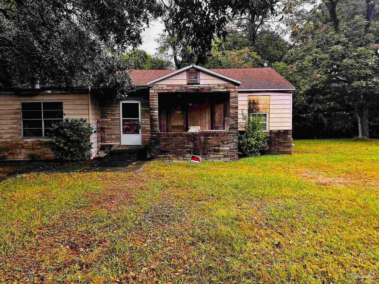 listing, photo 1