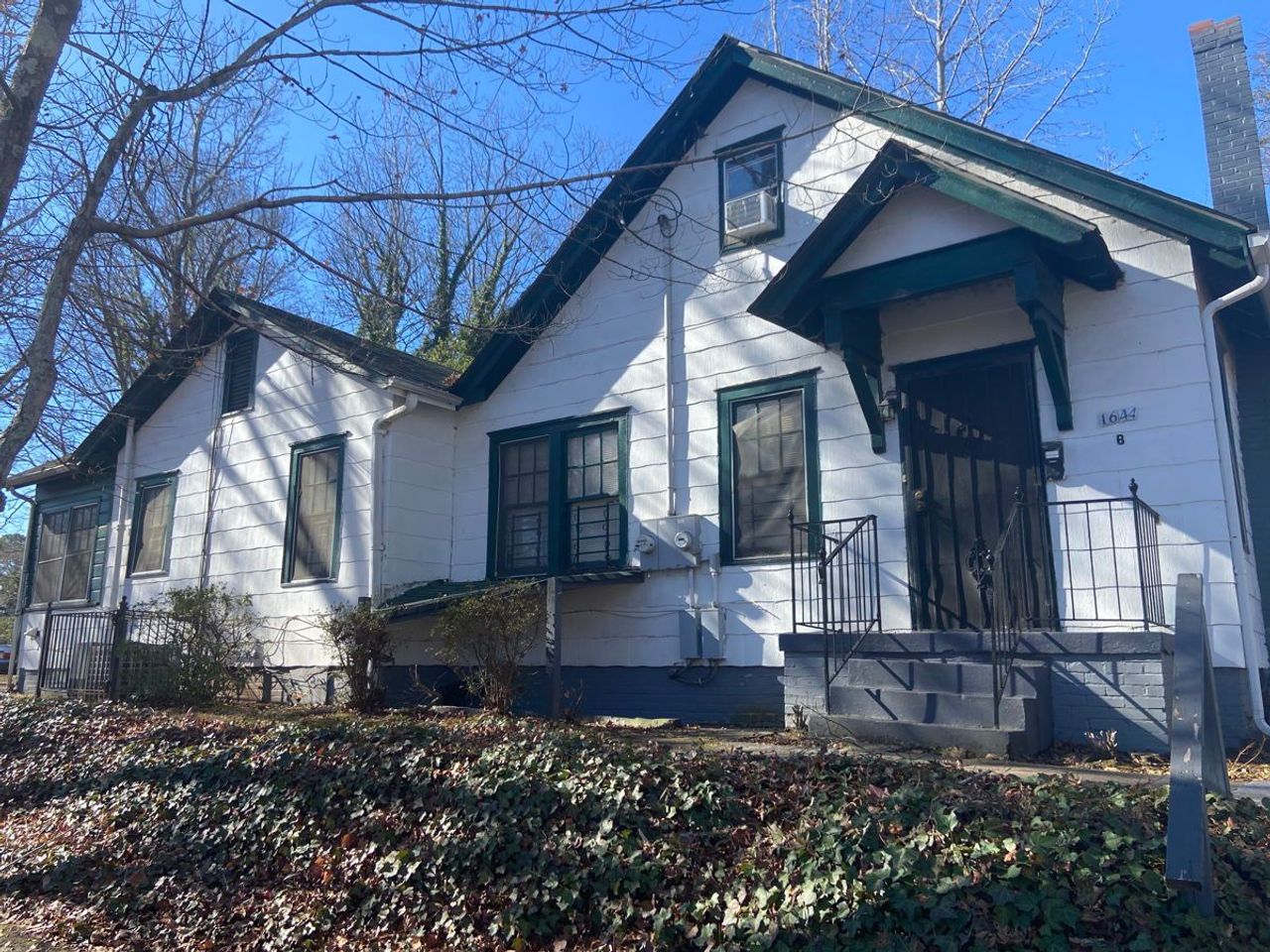 listing, photo 1