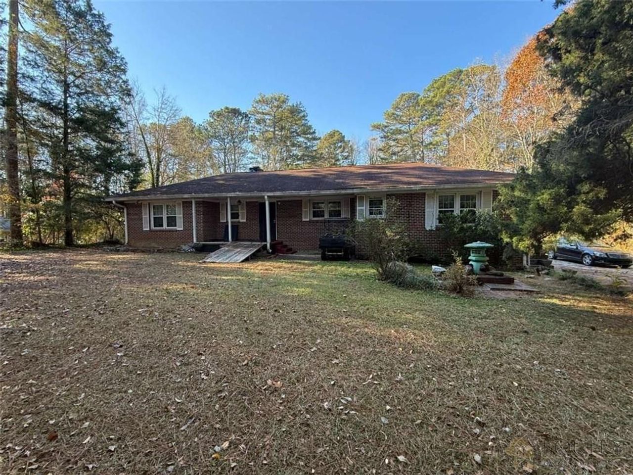 listing, photo 1