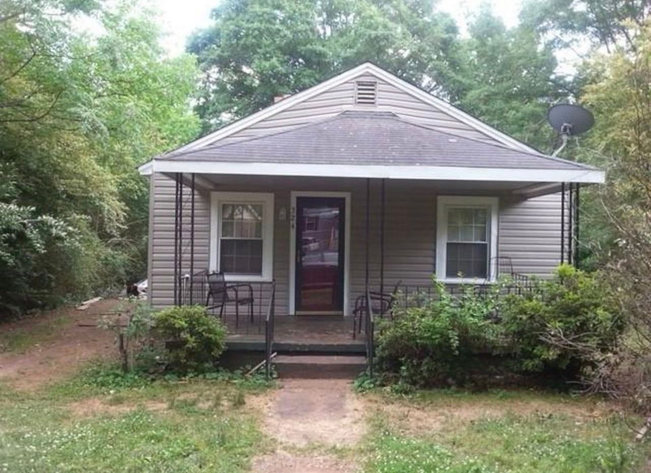 listing, photo 1