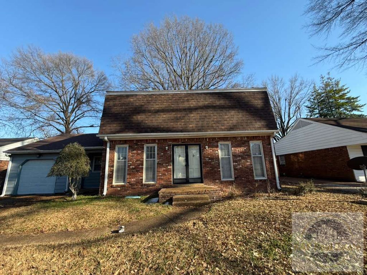 listing, photo 1
