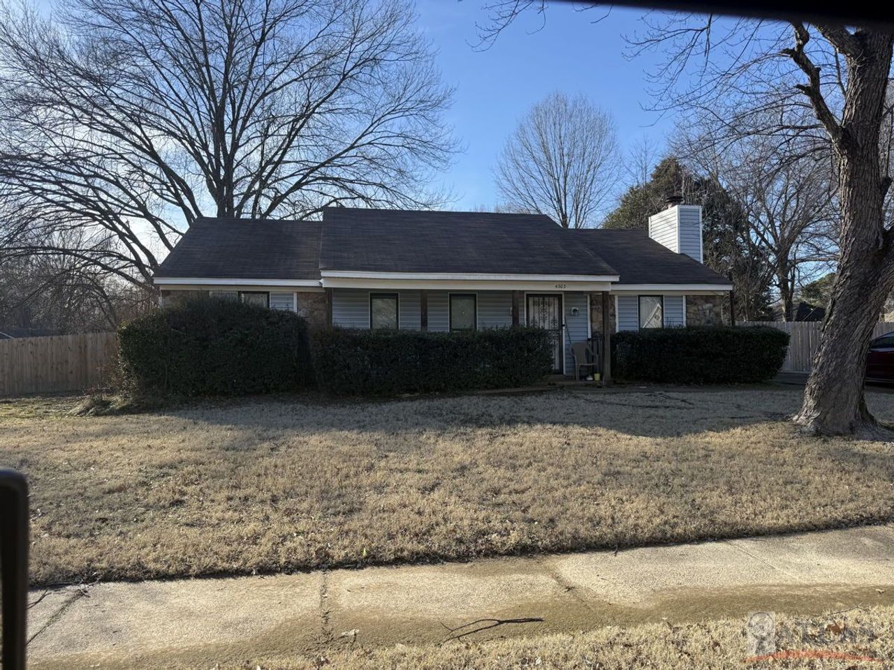 listing, photo 1