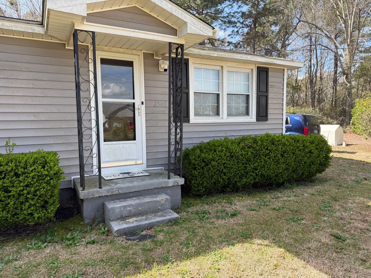 listing, photo 1