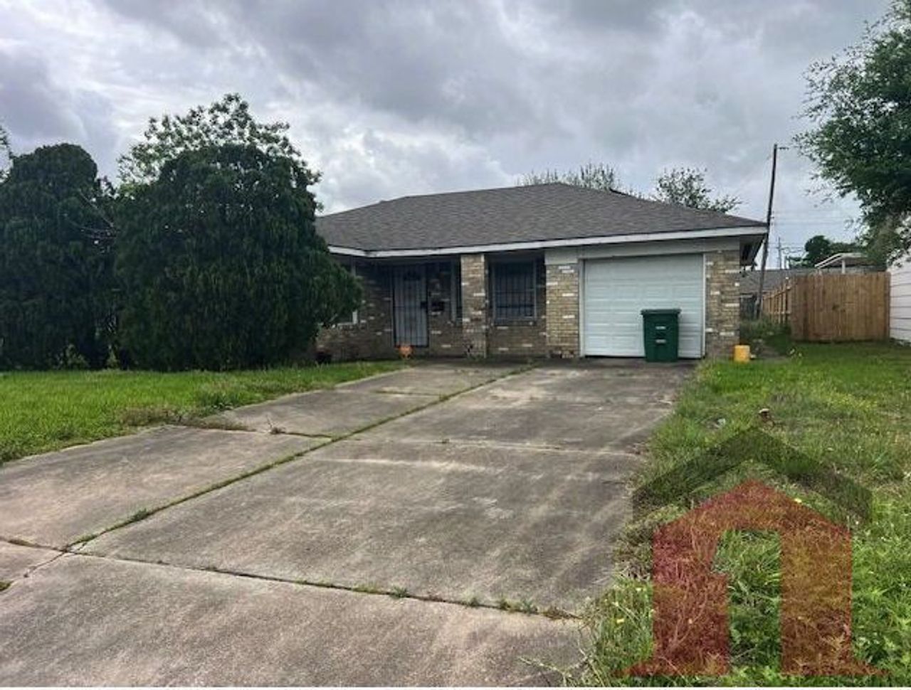 listing, photo 1