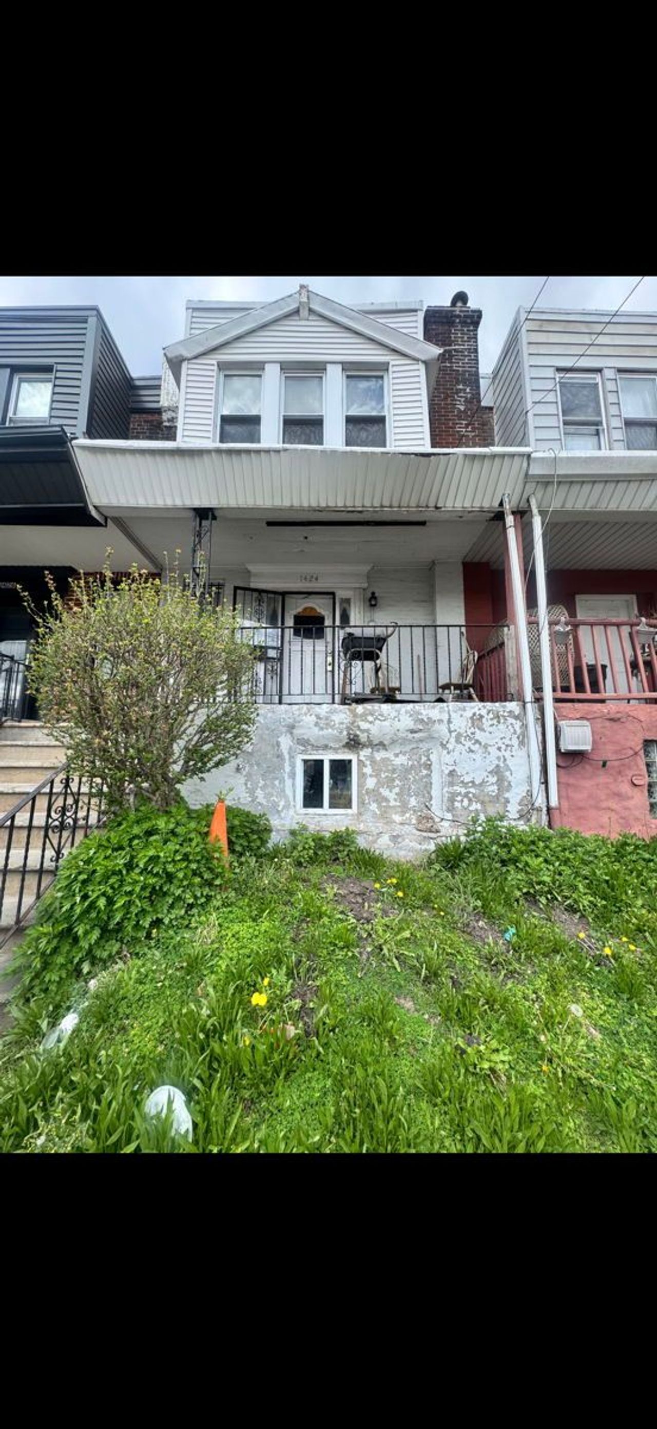 listing, photo 1