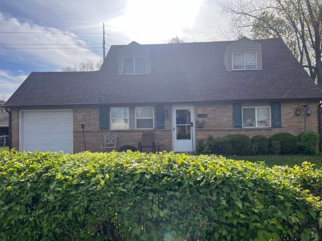 listing, photo 1