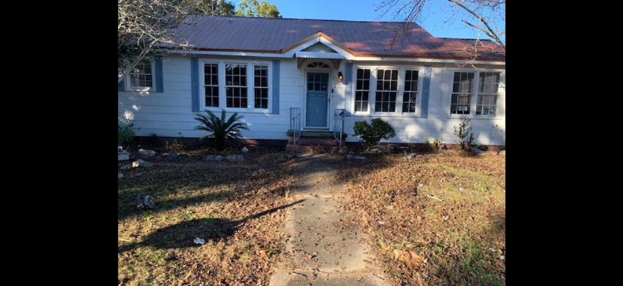 listing, photo 1